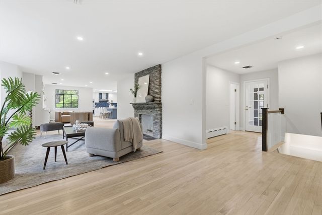 180 Eliot St, Brookline, MA 02467