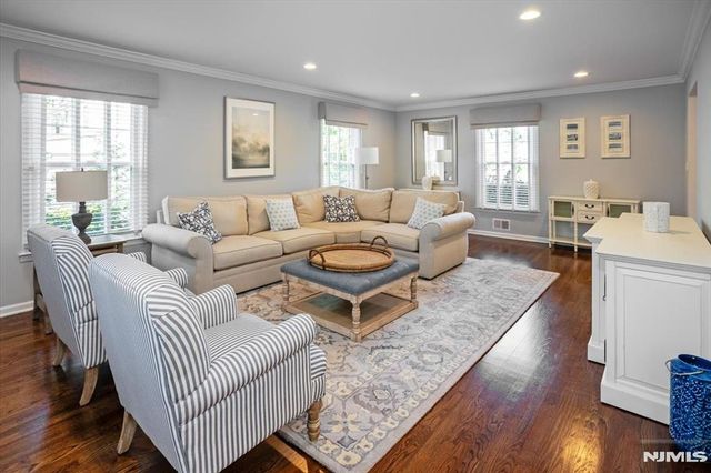 1 Copperfield Way, Morris Township, NJ 07960