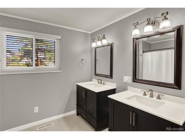 345 Johnson Dr, Castle Rock, CO 80104