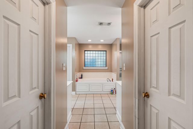 92 Merchant, Ellisville, MS 39437