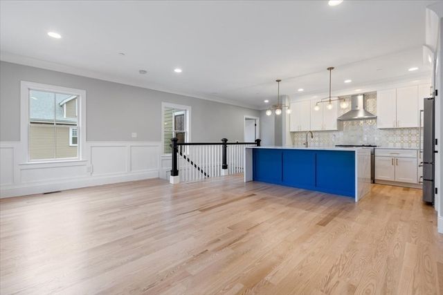 30 Dighton 1, Boston, MA 02135