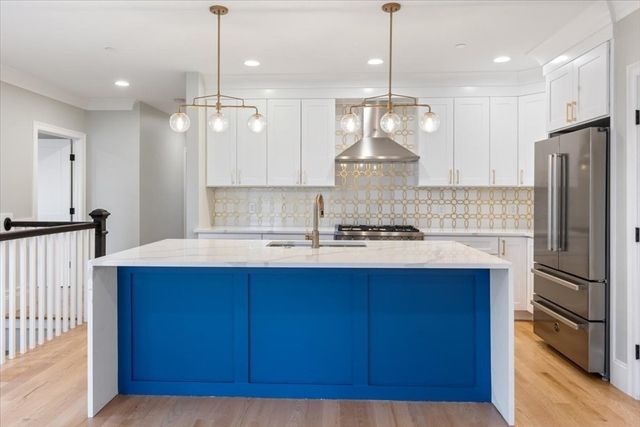 30 Dighton 1, Boston, MA 02135