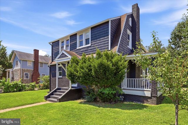 2500 S EADS ST, Arlington, VA 22202