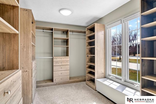 17806 Sawgrass Circle, Omaha, NE 68136