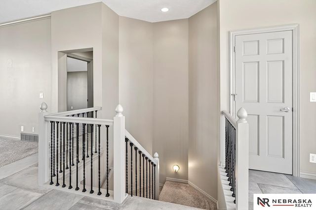 17806 Sawgrass Circle, Omaha, NE 68136