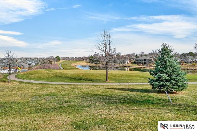 17806 Sawgrass Circle, Omaha, NE 68136