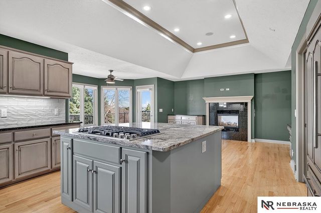 17806 Sawgrass Circle, Omaha, NE 68136