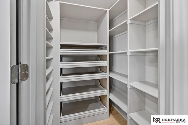 17806 Sawgrass Circle, Omaha, NE 68136