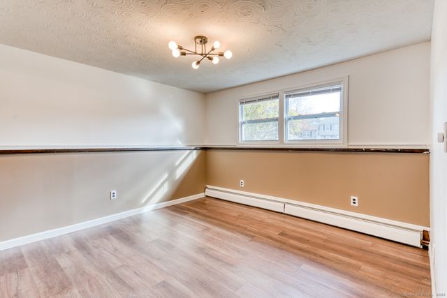 15 Kent Court, Middletown, CT 06457