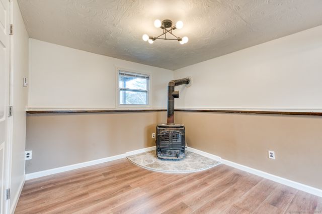 15 Kent Court, Middletown, CT 06457