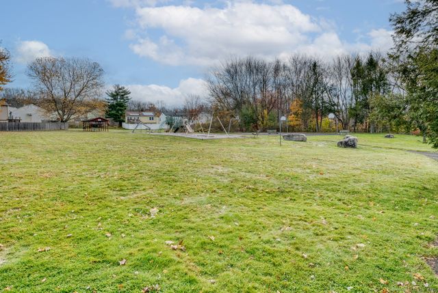 15 Kent Court, Middletown, CT 06457