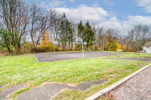 15 Kent Court, Middletown, CT 06457