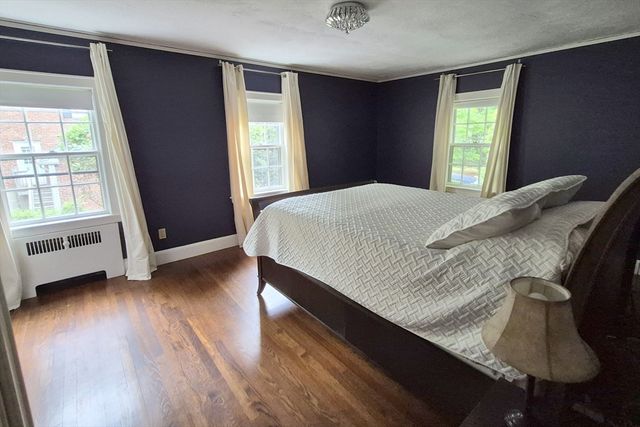 20 Shaw Rd, Wellesley, MA 02481