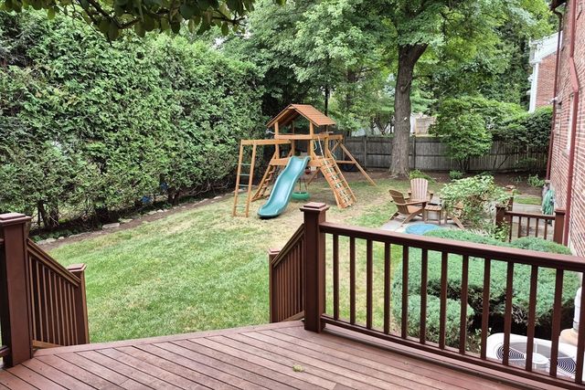 20 Shaw Rd, Wellesley, MA 02481