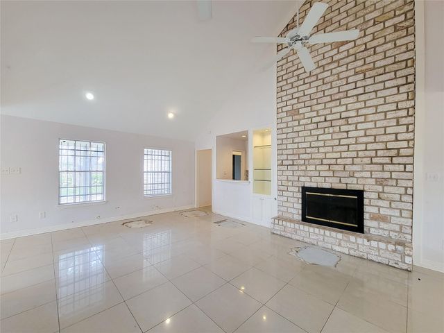 5826 Picasso Place, Houston, TX 77096