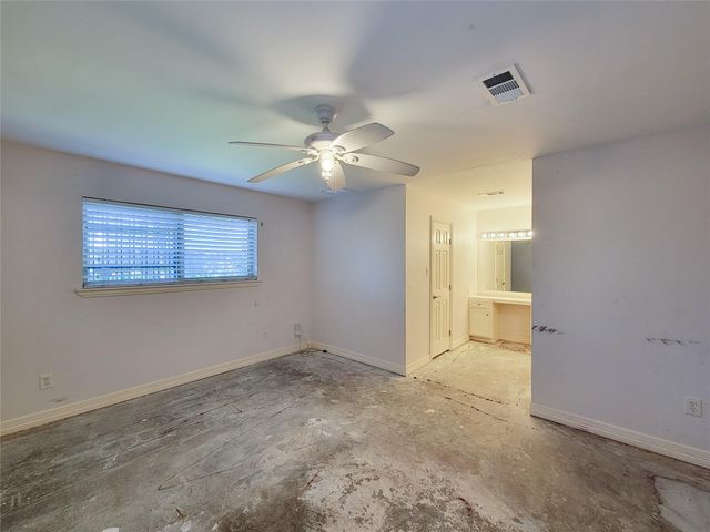 5826 Picasso Place, Houston, TX 77096