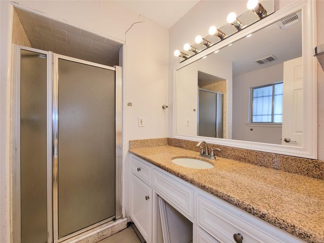 5826 Picasso Place, Houston, TX 77096