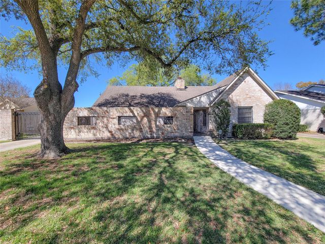 5826 Picasso Place, Houston, TX 77096