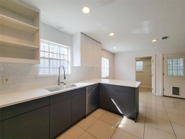 5826 Picasso Place, Houston, TX 77096