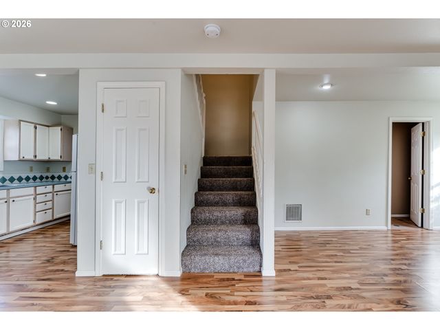 951 W 27TH Ave, Eugene, OR 97405