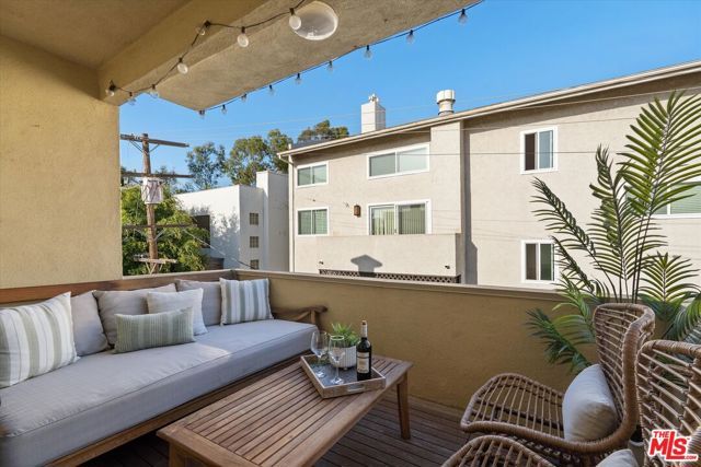 1410 S Bentley Avenue 304, Los Angeles, CA 90025