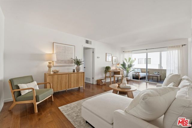 1410 S Bentley Avenue 304, Los Angeles, CA 90025