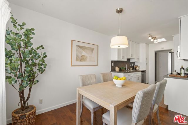 1410 S Bentley Avenue 304, Los Angeles, CA 90025