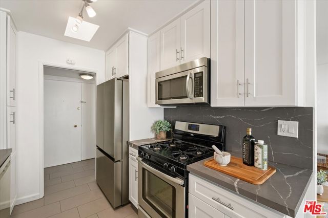 1410 S Bentley Avenue 304, Los Angeles, CA 90025