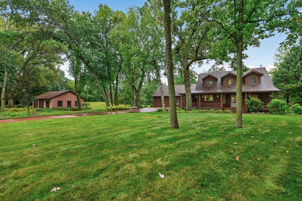 14213 263rd Street, Lindstrom, MN 55045 — exterior