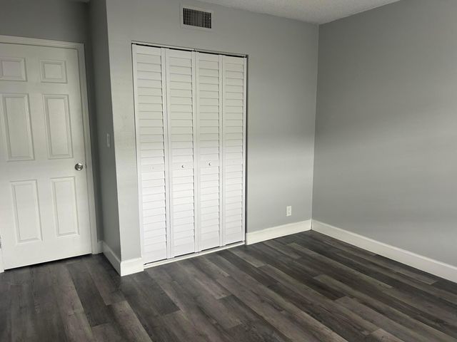 3232 NW 84th Avenue, Sunrise, FL 33351