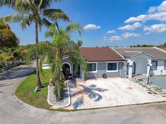7695 NW 178th Ter 1, Hialeah, FL 33015