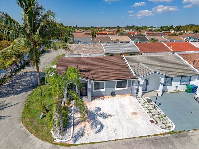 7695 NW 178th Ter 1, Hialeah, FL 33015