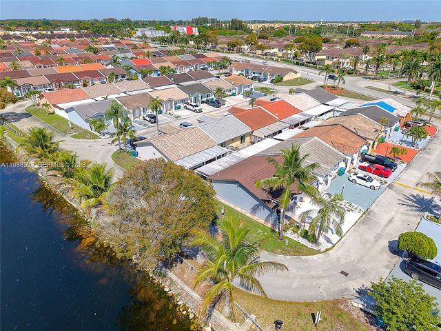 7695 NW 178th Ter 1, Hialeah, FL 33015