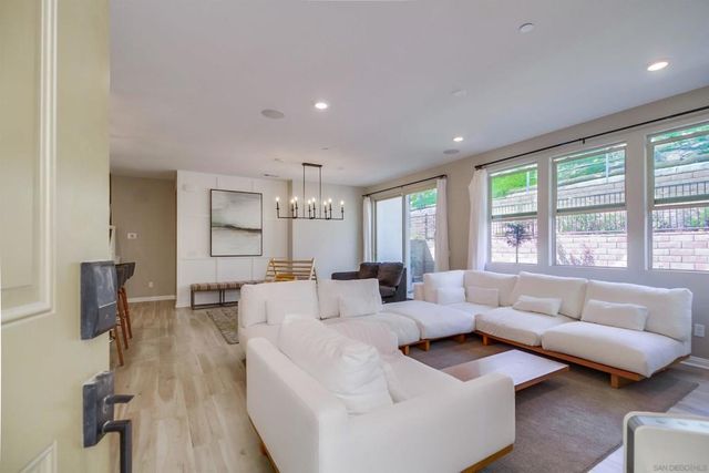 2304 Trevi Cir, Chula Vista, CA 91913