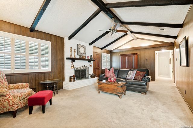 5819 DEAN MARTIN ST, San Antonio, TX 78240