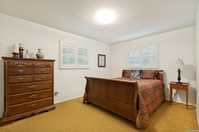5819 DEAN MARTIN ST, San Antonio, TX 78240