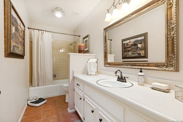 5819 DEAN MARTIN ST, San Antonio, TX 78240