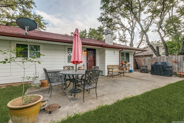 5819 DEAN MARTIN ST, San Antonio, TX 78240