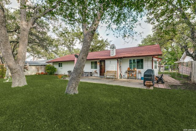 5819 DEAN MARTIN ST, San Antonio, TX 78240