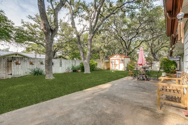 5819 DEAN MARTIN ST, San Antonio, TX 78240