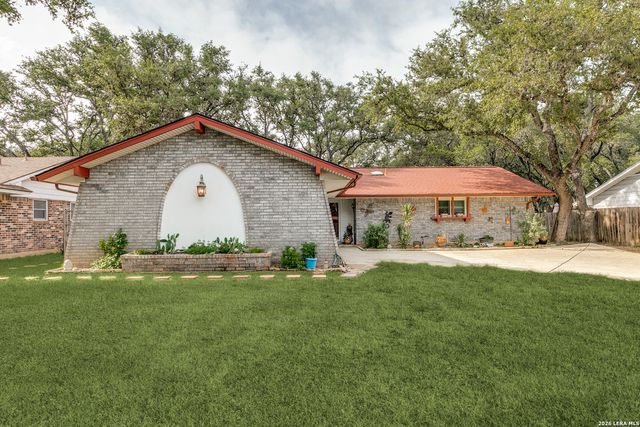 5819 DEAN MARTIN ST, San Antonio, TX 78240