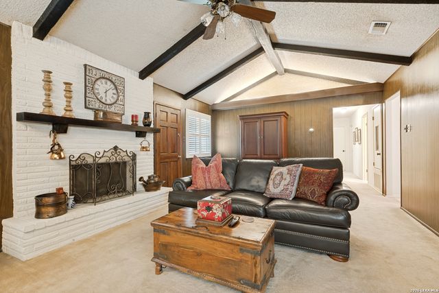 5819 DEAN MARTIN ST, San Antonio, TX 78240