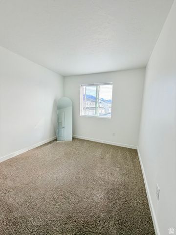 305 E SERENITY AVE, Tooele, UT 84074