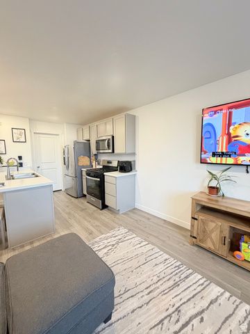 305 E SERENITY AVE, Tooele, UT 84074