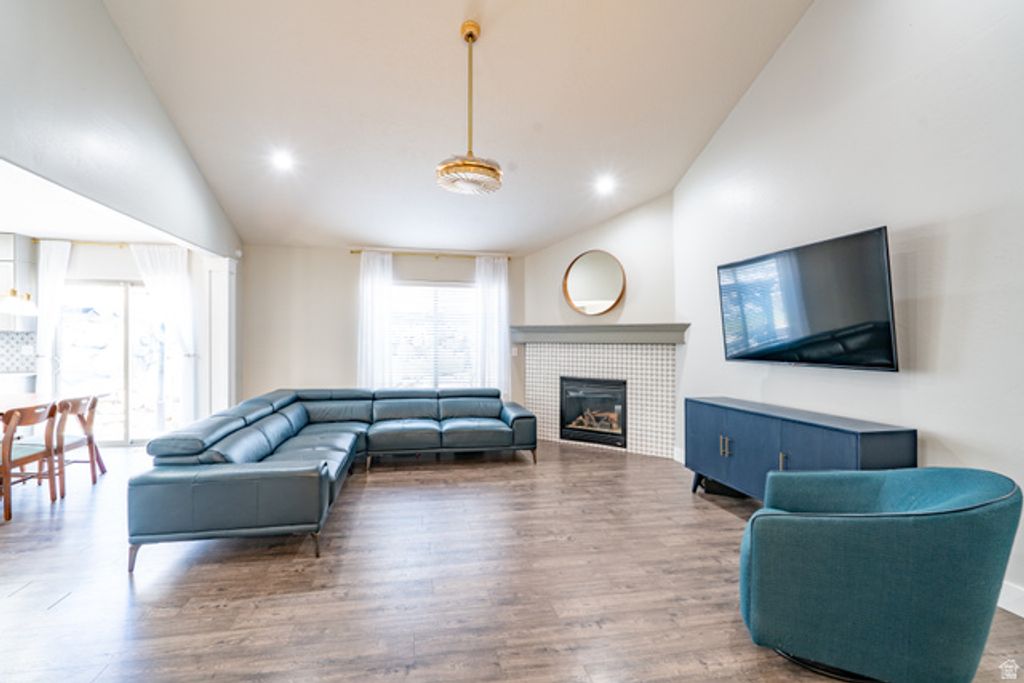 Image 3 of property listing at 7280 N POINT LOOKOUT RD, Eagle Mountain, UT 84005