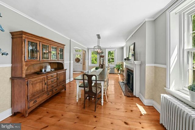 222 BASTIAN LN, Allentown, PA 18104