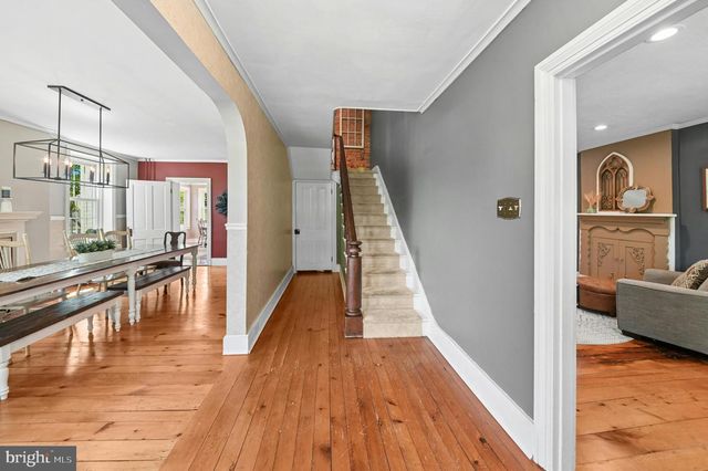 222 BASTIAN LN, Allentown, PA 18104