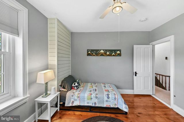 222 BASTIAN LN, Allentown, PA 18104