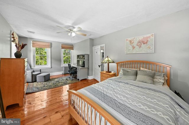 222 BASTIAN LN, Allentown, PA 18104