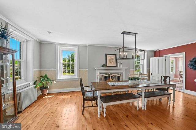 222 BASTIAN LN, Allentown, PA 18104